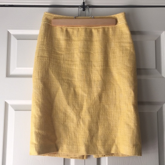 Talbots Dresses & Skirts - Talbots Tweed Pencil Skirt Sz 4